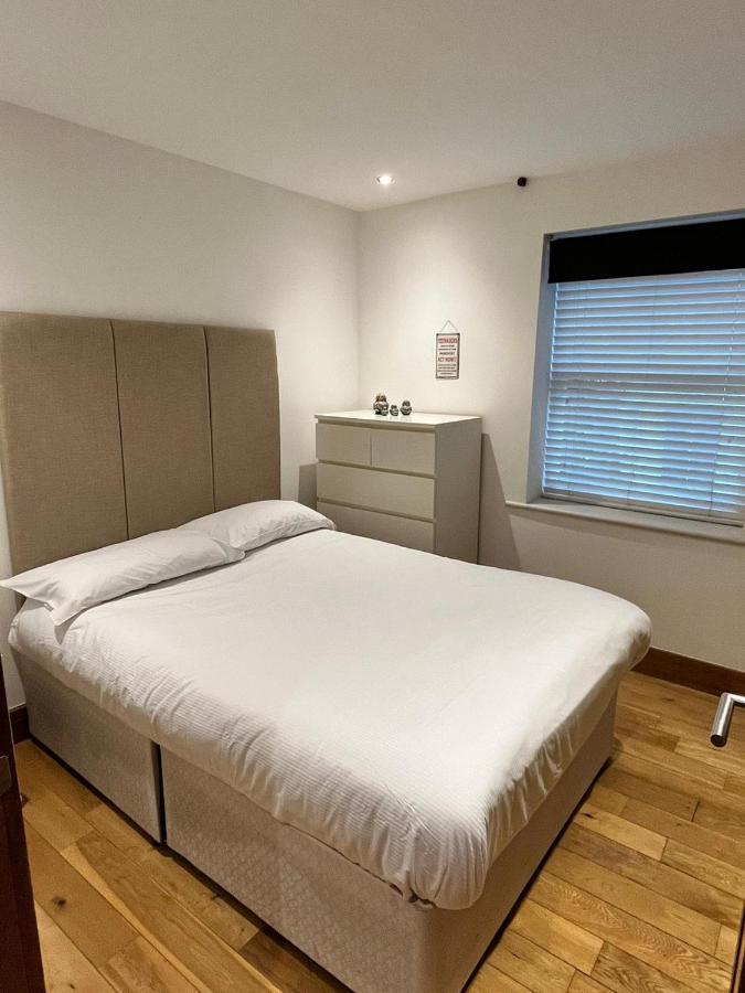 Luxury 2 Double Bedroom Flat - Kensington Londra Esterno foto