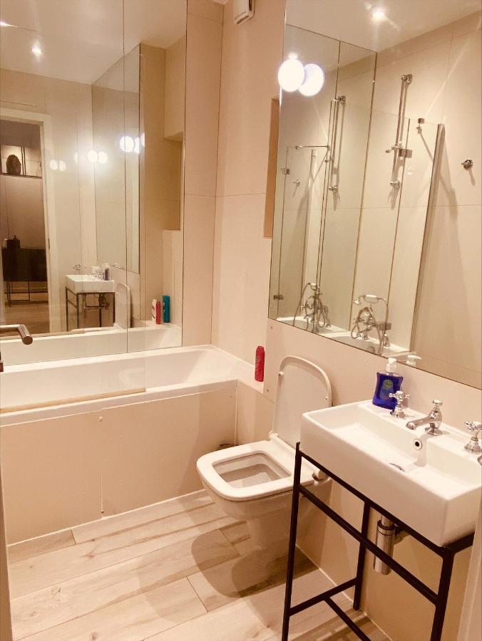 Luxury 2 Double Bedroom Flat - Kensington Londra Esterno foto
