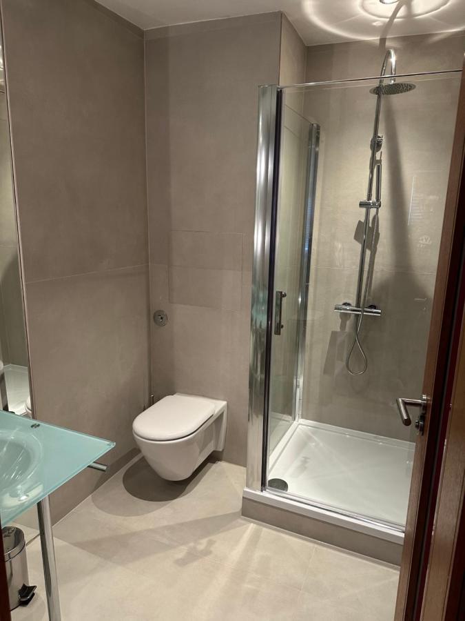 Luxury 2 Double Bedroom Flat - Kensington Londra Esterno foto