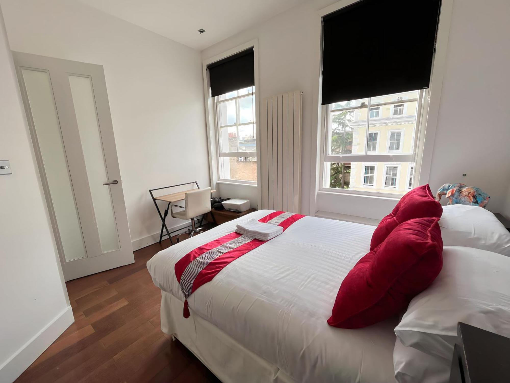 Luxury 2 Double Bedroom Flat - Kensington Londra Esterno foto