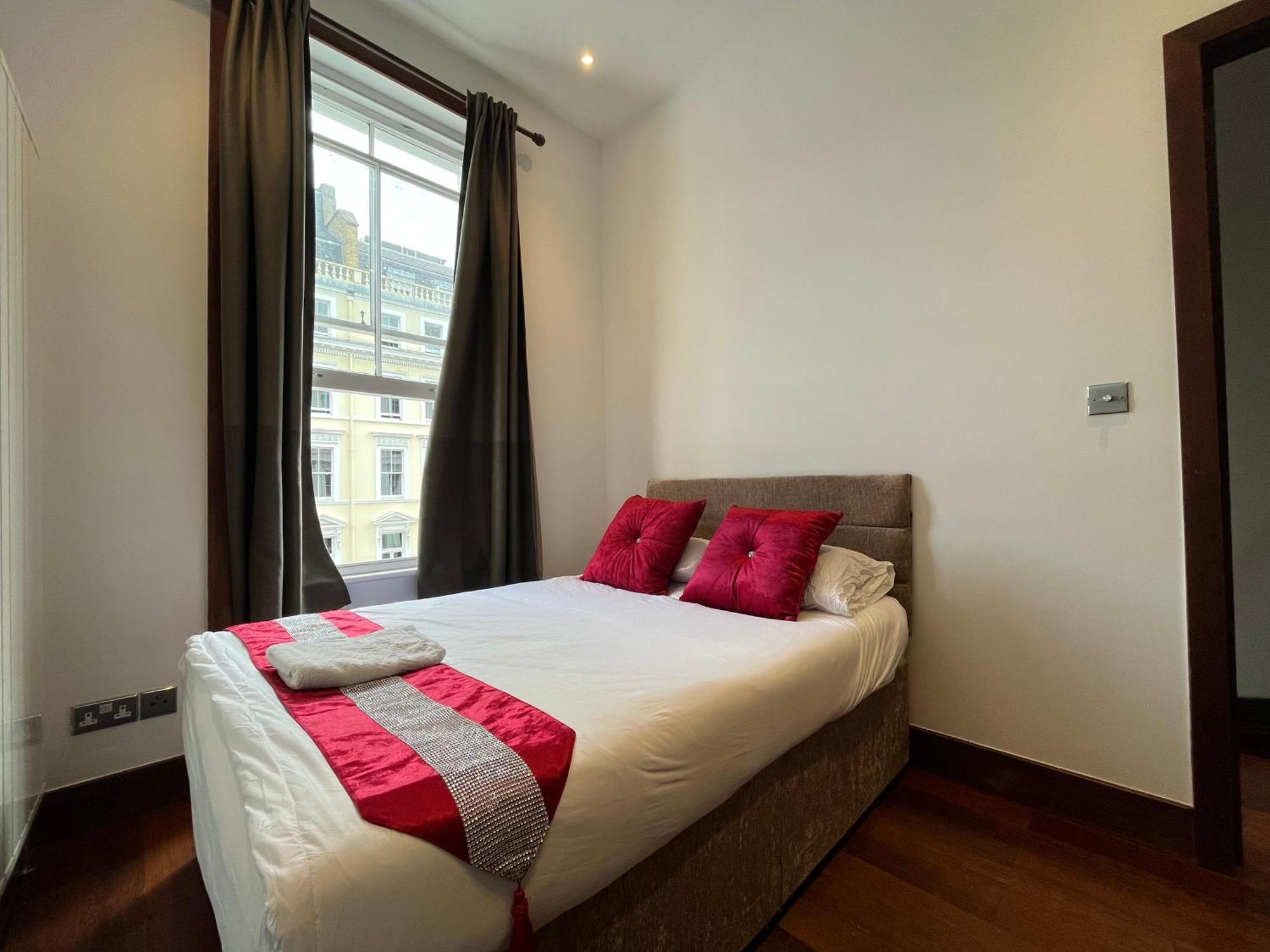 Luxury 2 Double Bedroom Flat - Kensington Londra Esterno foto