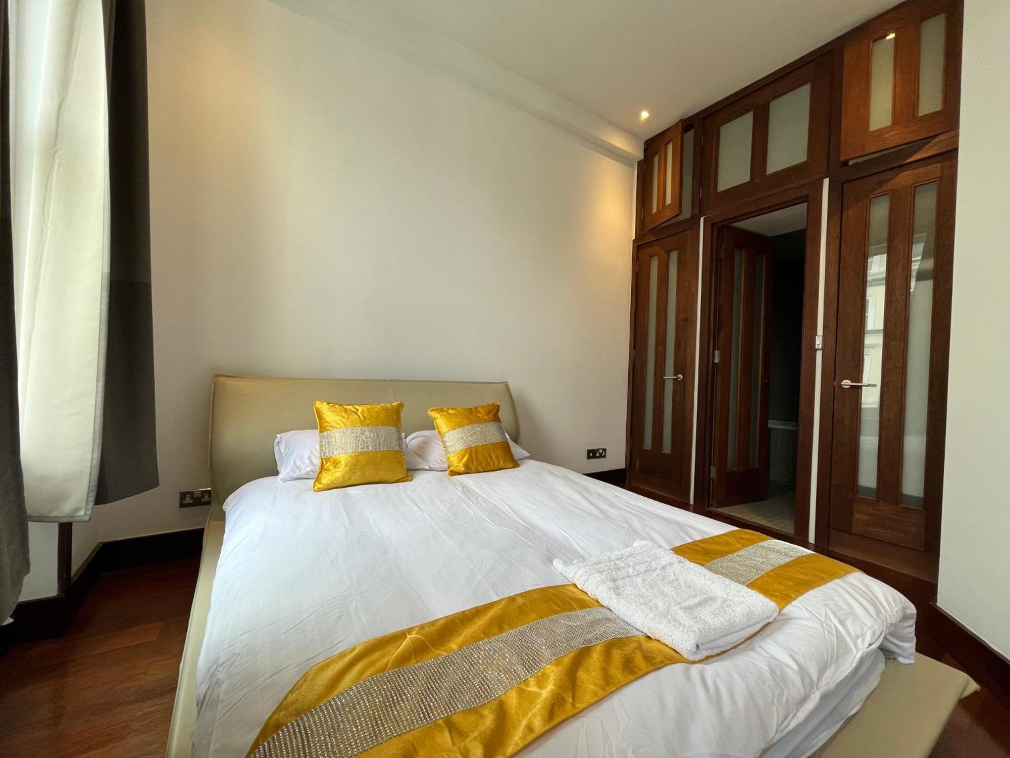 Luxury 2 Double Bedroom Flat - Kensington Londra Esterno foto